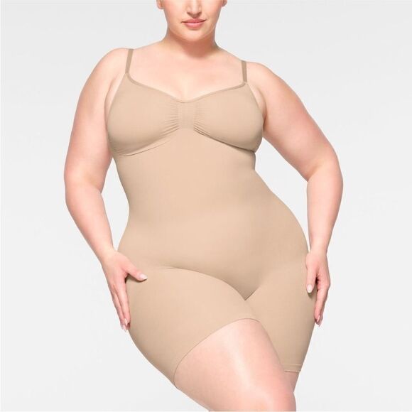 Skims NEW Seamless Sculpt MID THIGH BODYSUIT in Mica Size L/XL - Picture 2 of 5